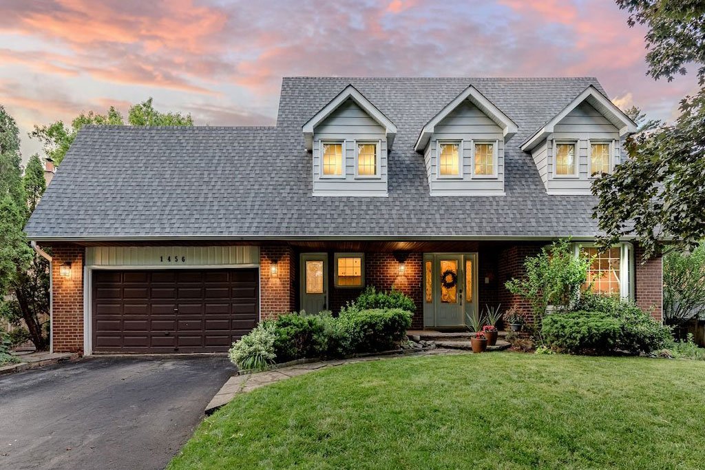 1456 Ballyclare Drive, Mississauga